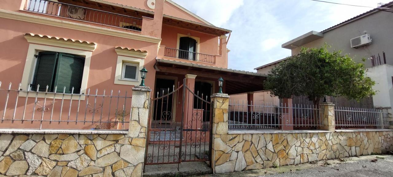 Kallistimon House إيبسوس المظهر الخارجي الصورة