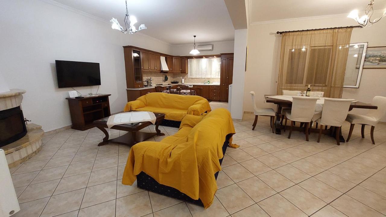 Kallistimon House إيبسوس المظهر الخارجي الصورة